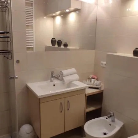 شقة Swietego Tomasza